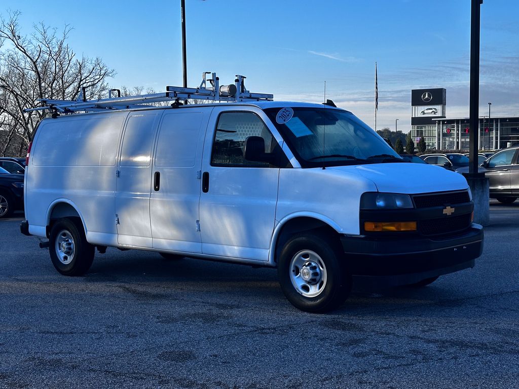 2025 Chevrolet Express Cargo Work Van's photo