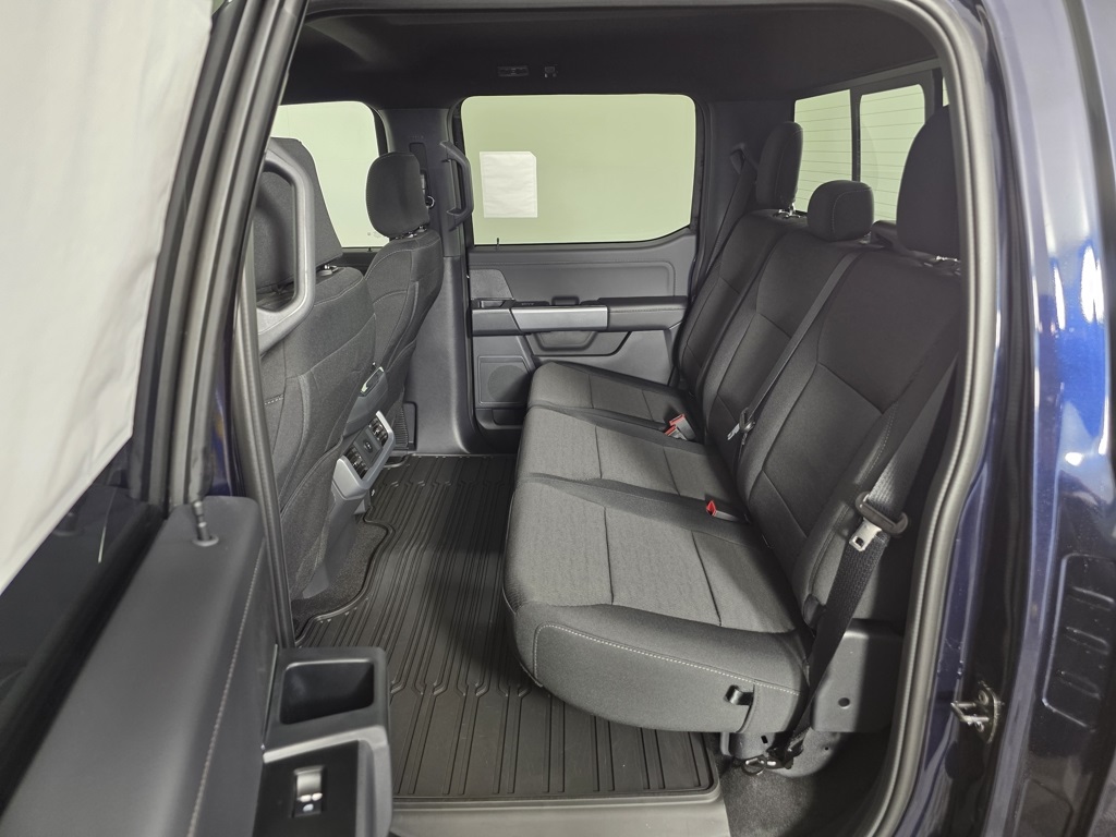 2025 Ford F-150 XLT photo 16