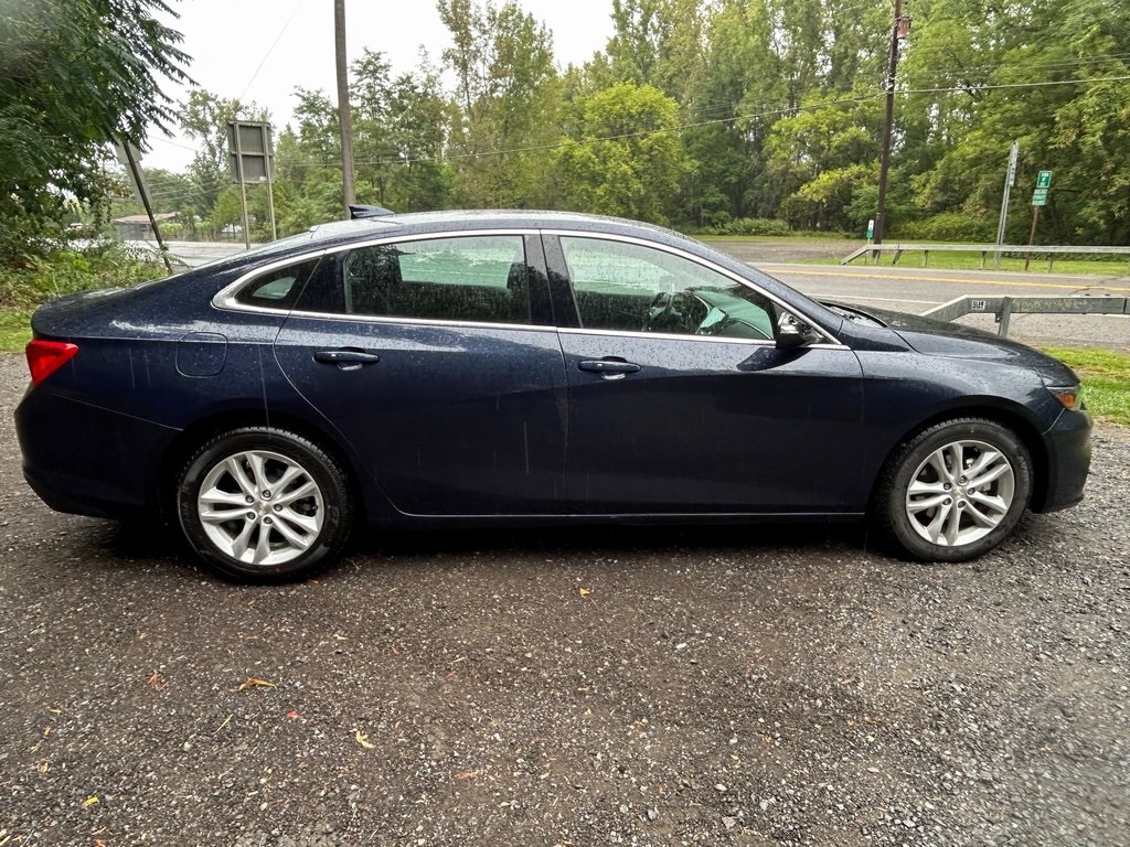 2018 Chevrolet Malibu 1LT photo 4