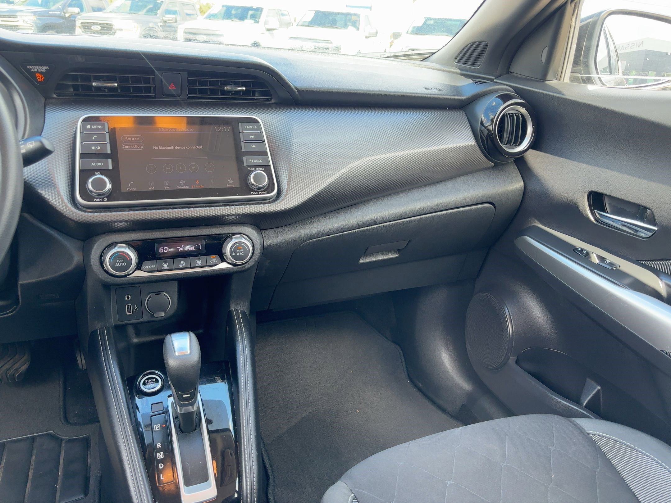 2020 Nissan Kicks SV photo 24