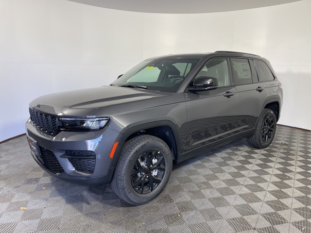 2025 Jeep Grand Cherokee Altitude X photo 3