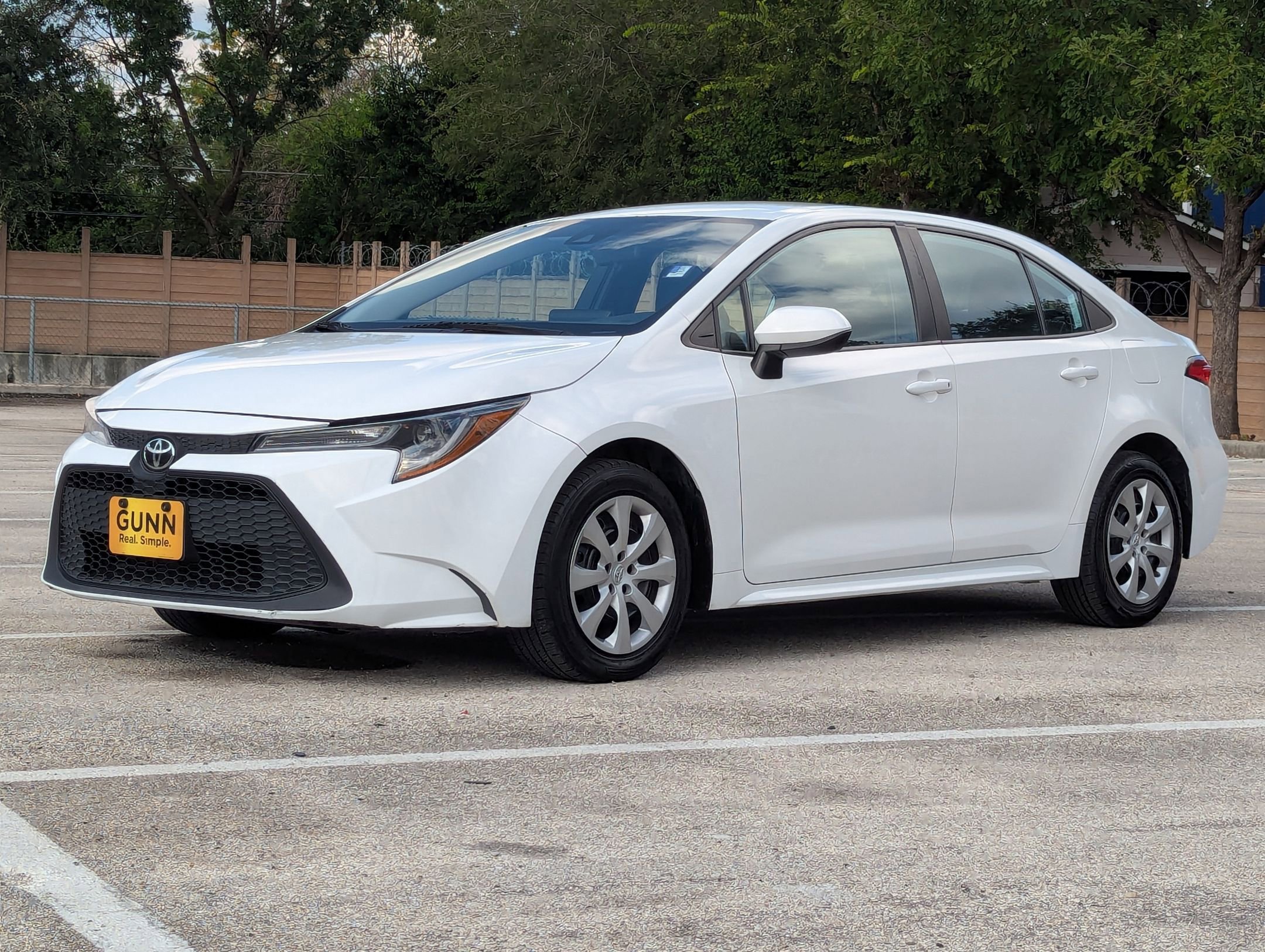 2022 Toyota Corolla LE photo 8