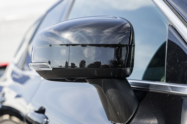 2023 Volvo XC60 Plus photo 12