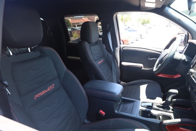 2023 Nissan Frontier PRO-4X photo 18