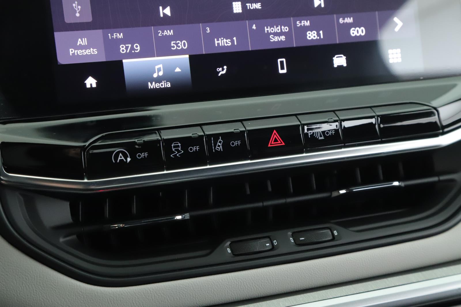 2025 Jeep Compass Limited photo 13
