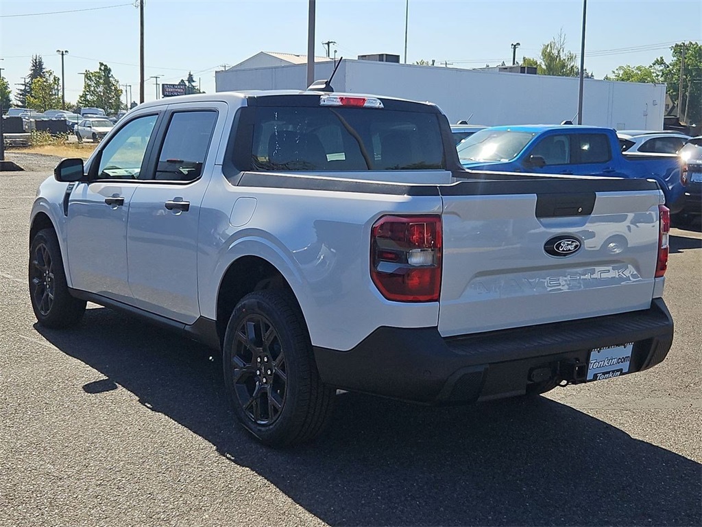 2025 Ford Maverick XLT photo 3