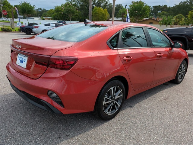 2023 Kia Forte LXS photo 3