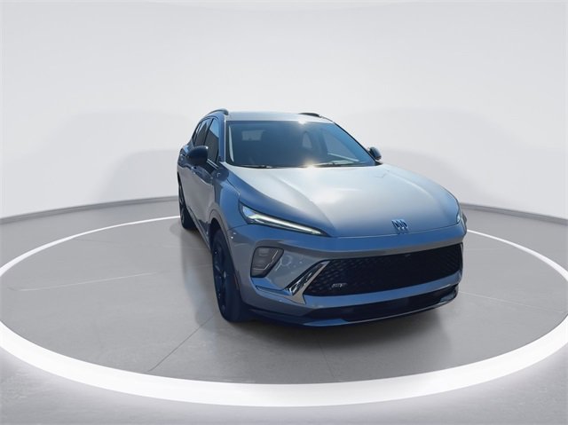 2025 Buick Envision Sport Touring photo 3