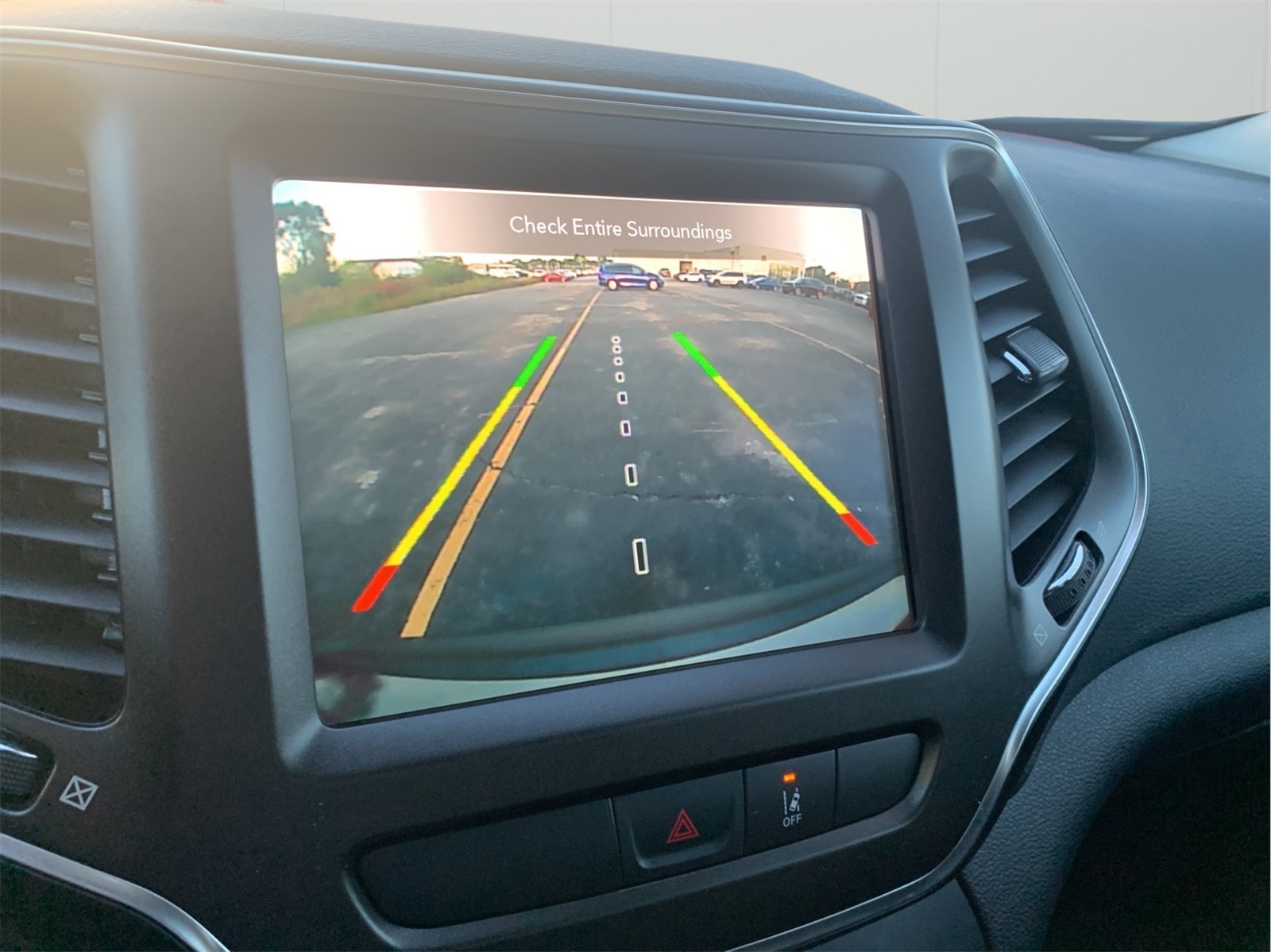 2022 Jeep Cherokee Trailhawk photo 23