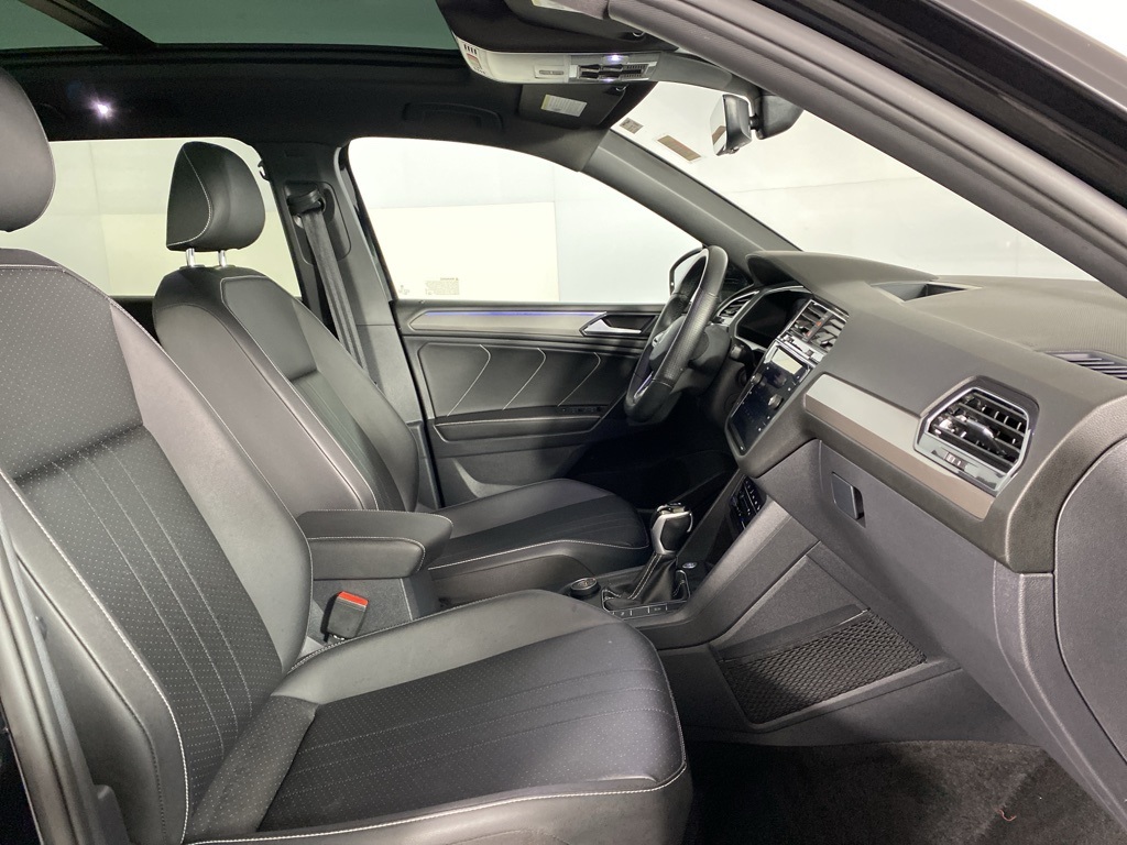 2023 Volkswagen Tiguan SE R-Line Black photo 23