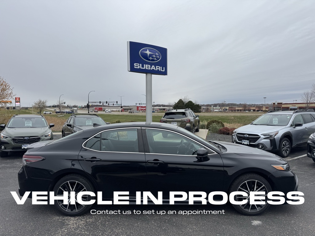 Used 2021 Toyota Camry SE with VIN 4T1G11AK5MU467779 for sale in Rochester, Minnesota