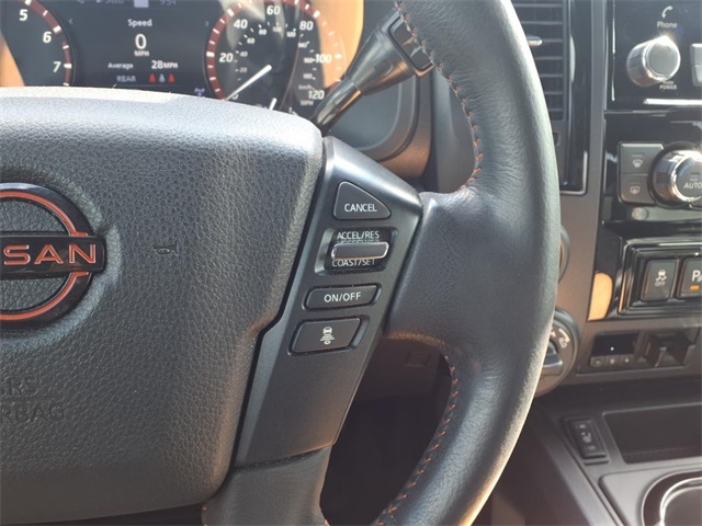 2023 Nissan Titan PRO-4X photo 10