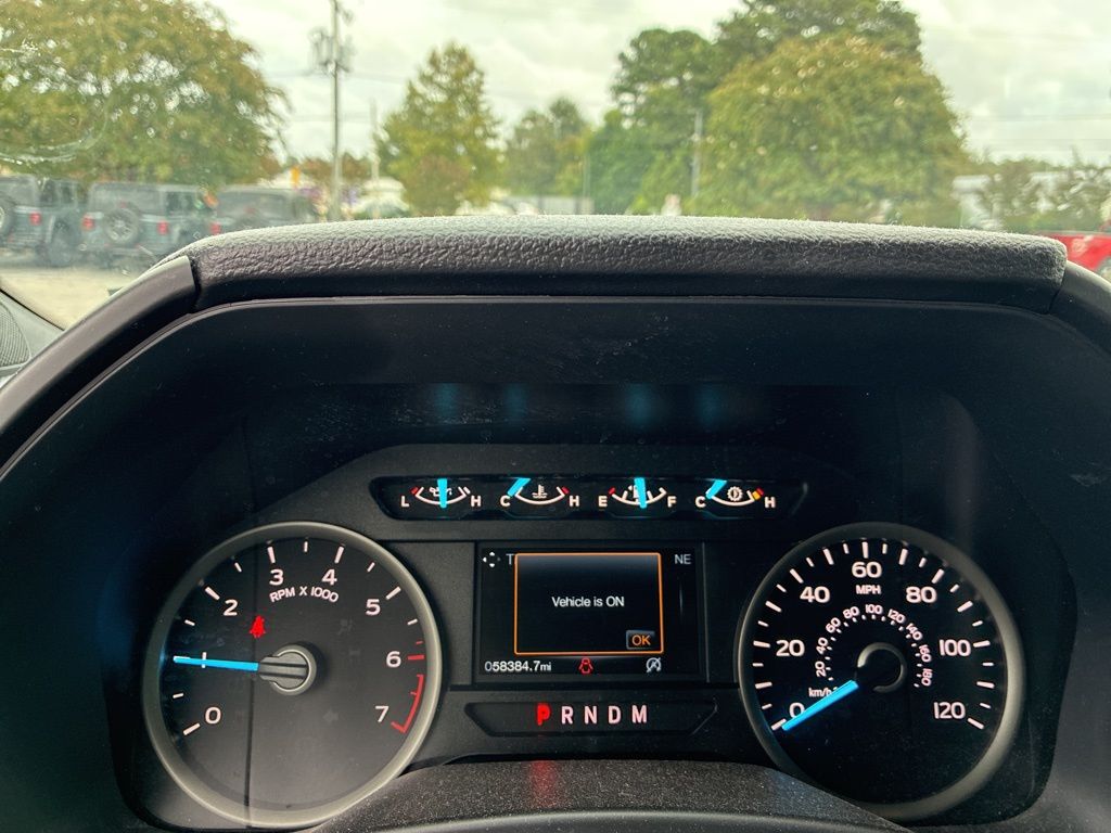 2019 Ford F-150 XLT photo 19