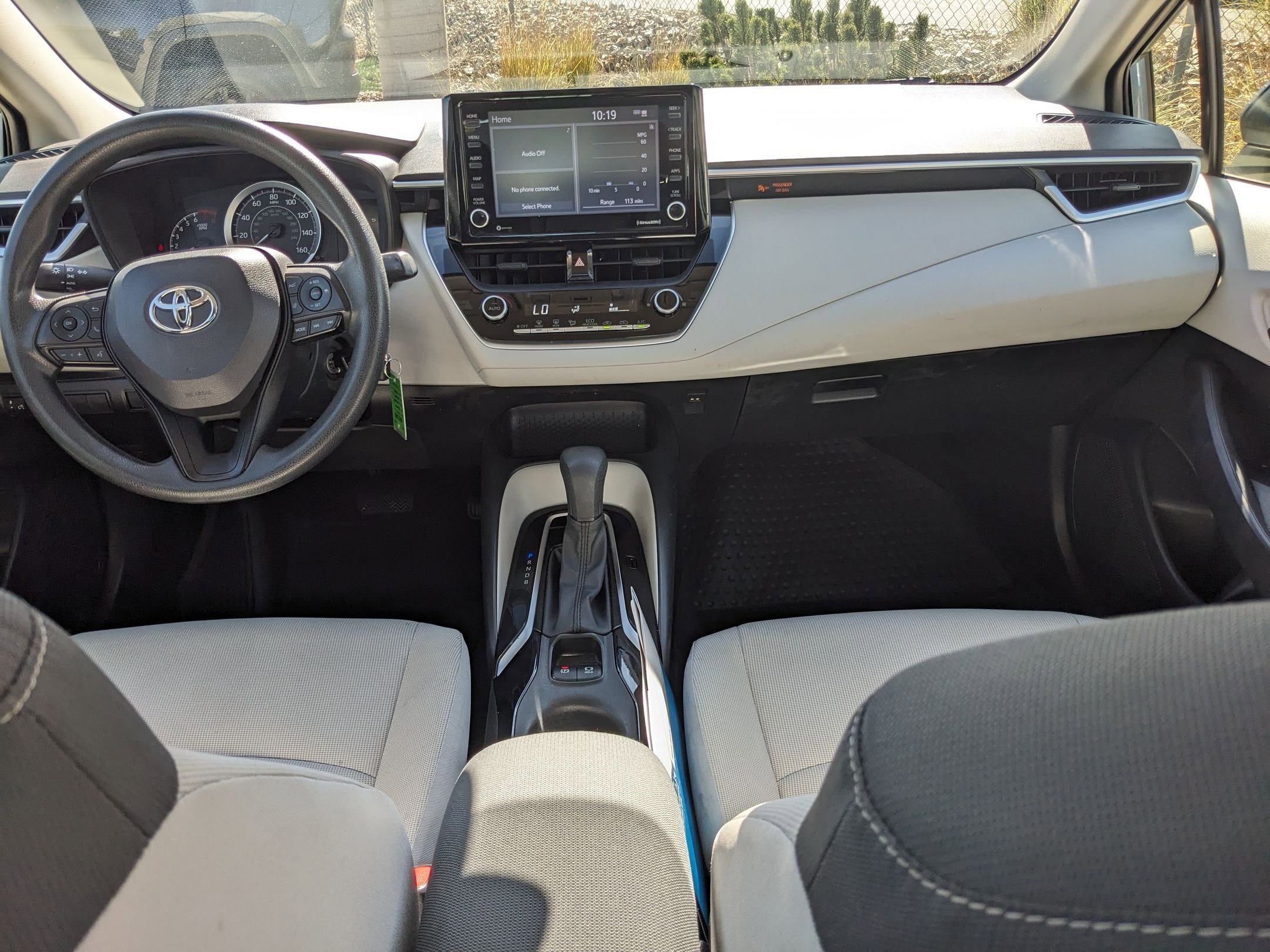 2022 Toyota Corolla LE photo 16