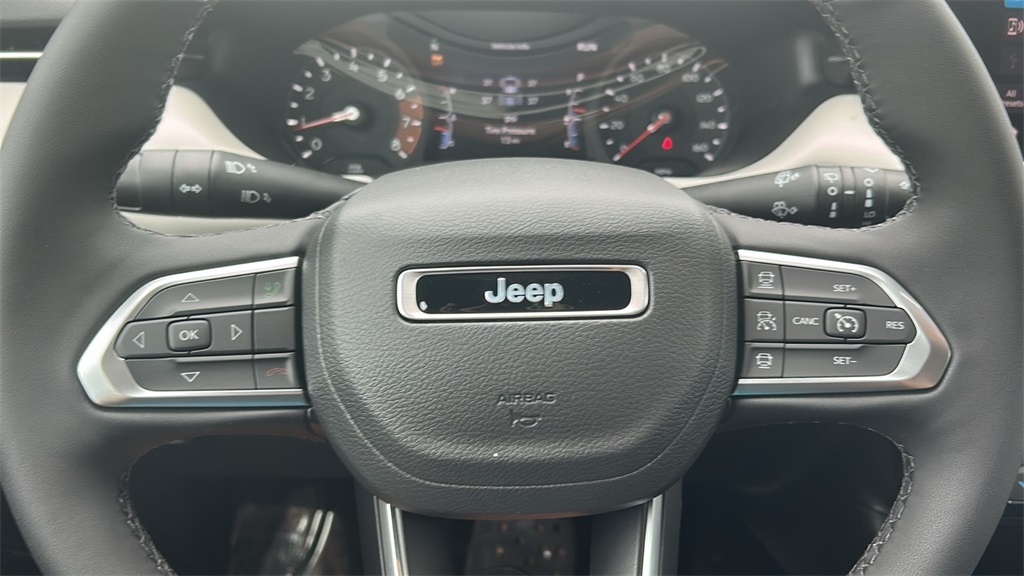 2025 Jeep Compass Limited photo 29