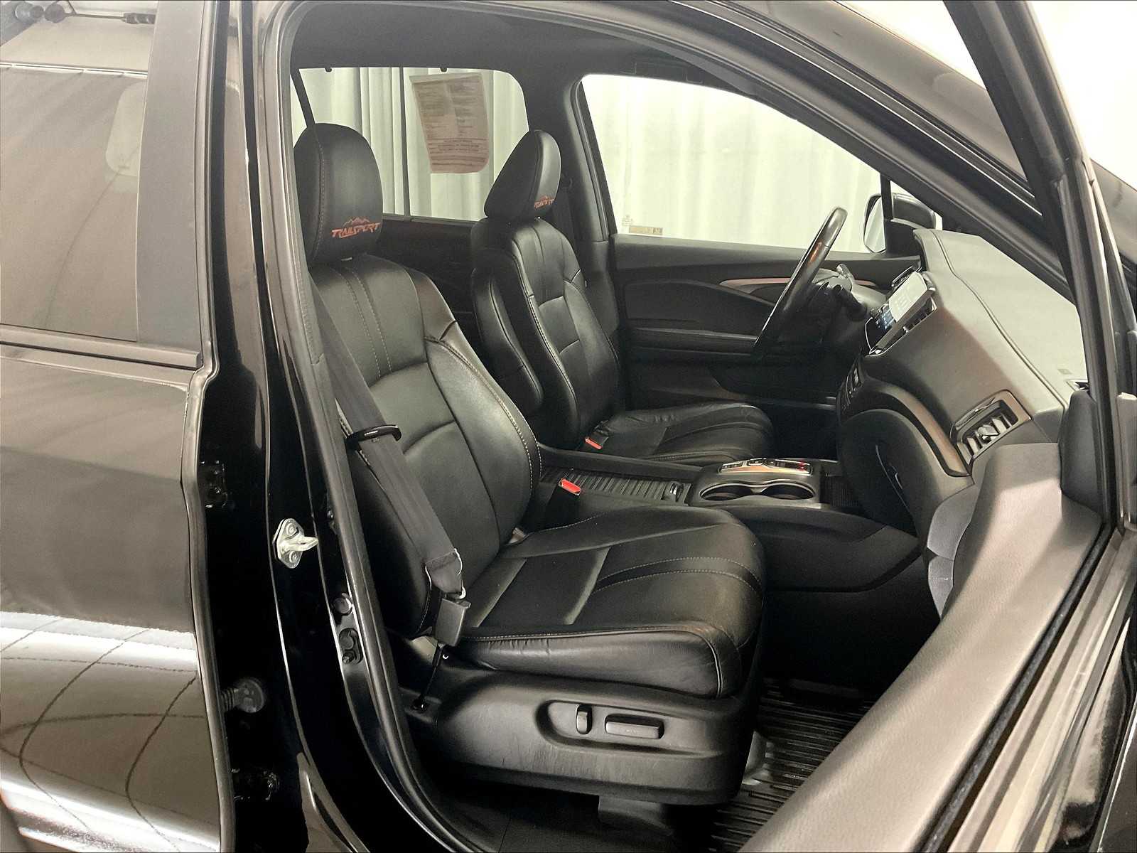 2022 Honda Passport TrailSport photo 11