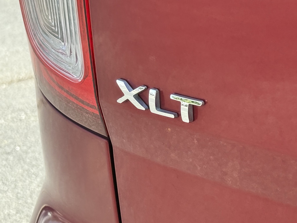 2014 Ford Explorer XLT photo 34