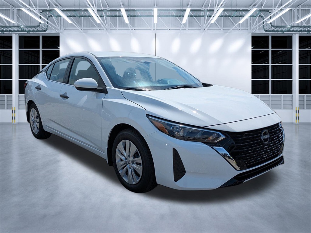 2025 Nissan Sentra S's photo