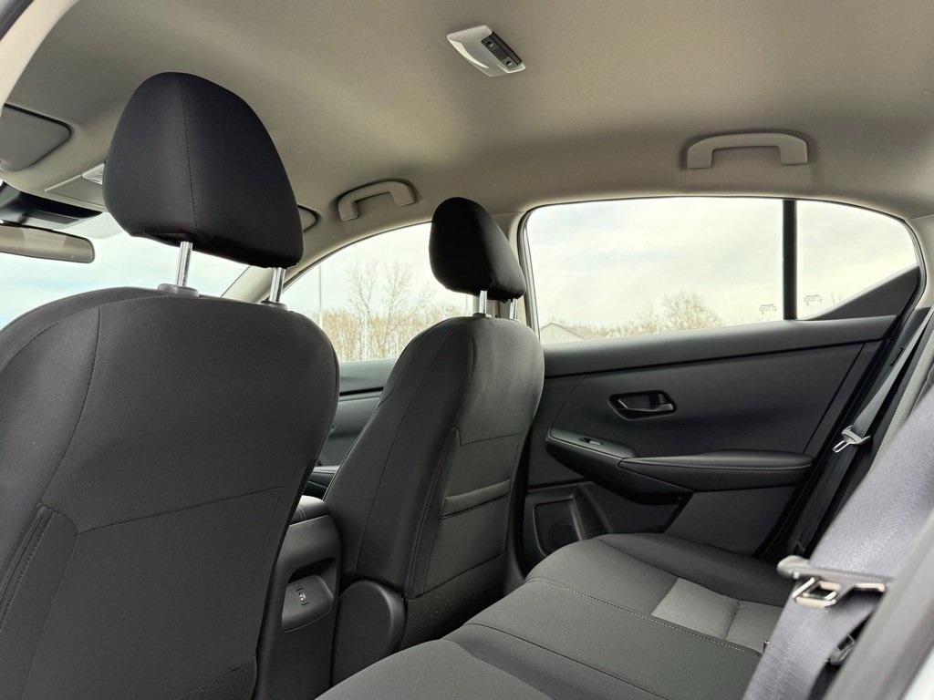 2025 Nissan Sentra SV photo 24