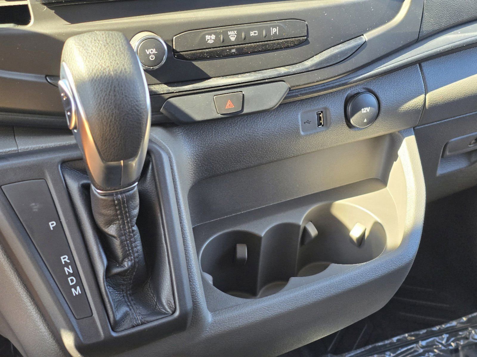 2024 Ford Transit Passenger XL photo 17