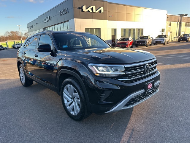 2022 Volkswagen Atlas Cross Sport SE w/Tech
