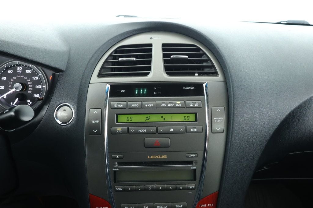 2009 Lexus ES 350 photo 16