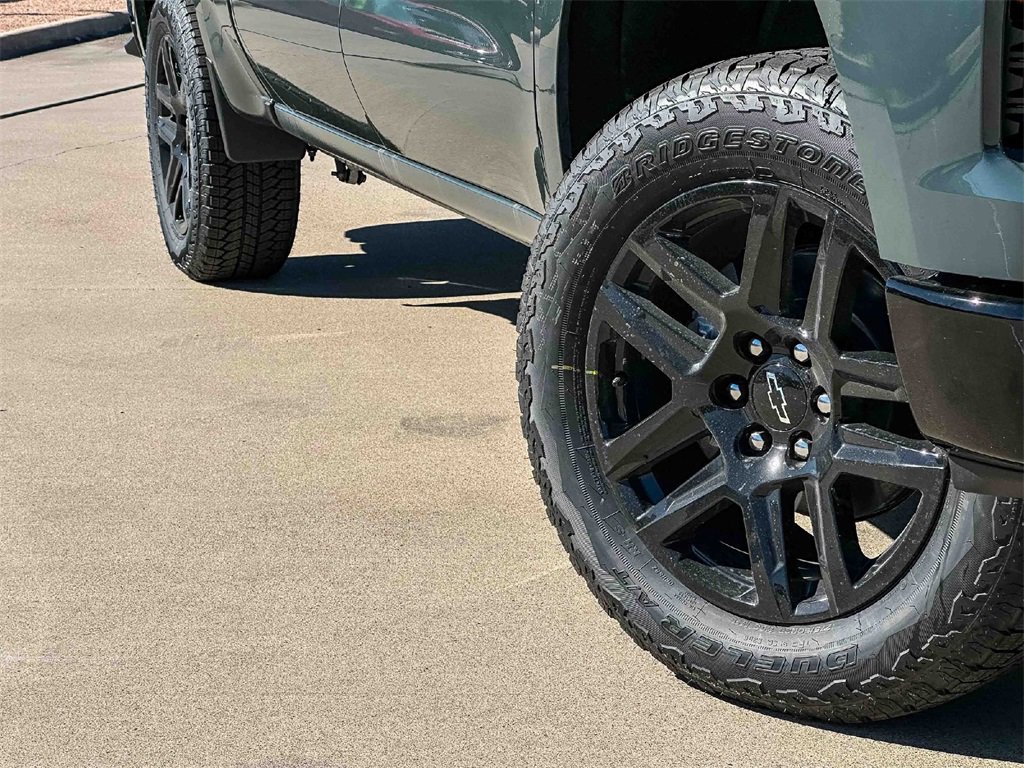 2026 Chevrolet Silverado 1500 Custom Trail Boss photo 2