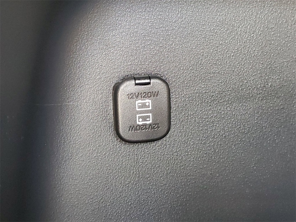 2025 Mazda CX-50 Premium photo 5