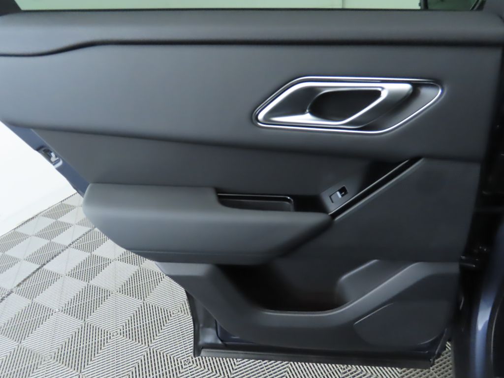 2026 Land Rover Range Rover Velar S photo 22