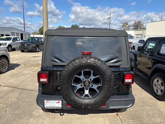 2019 Jeep Wrangler Unlimited Sahara photo 2