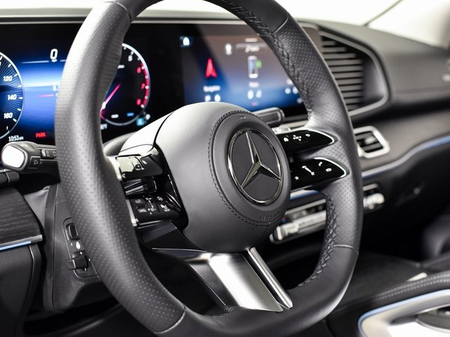 2026 Mercedes Benz GLS 450 4MATIC photo 9