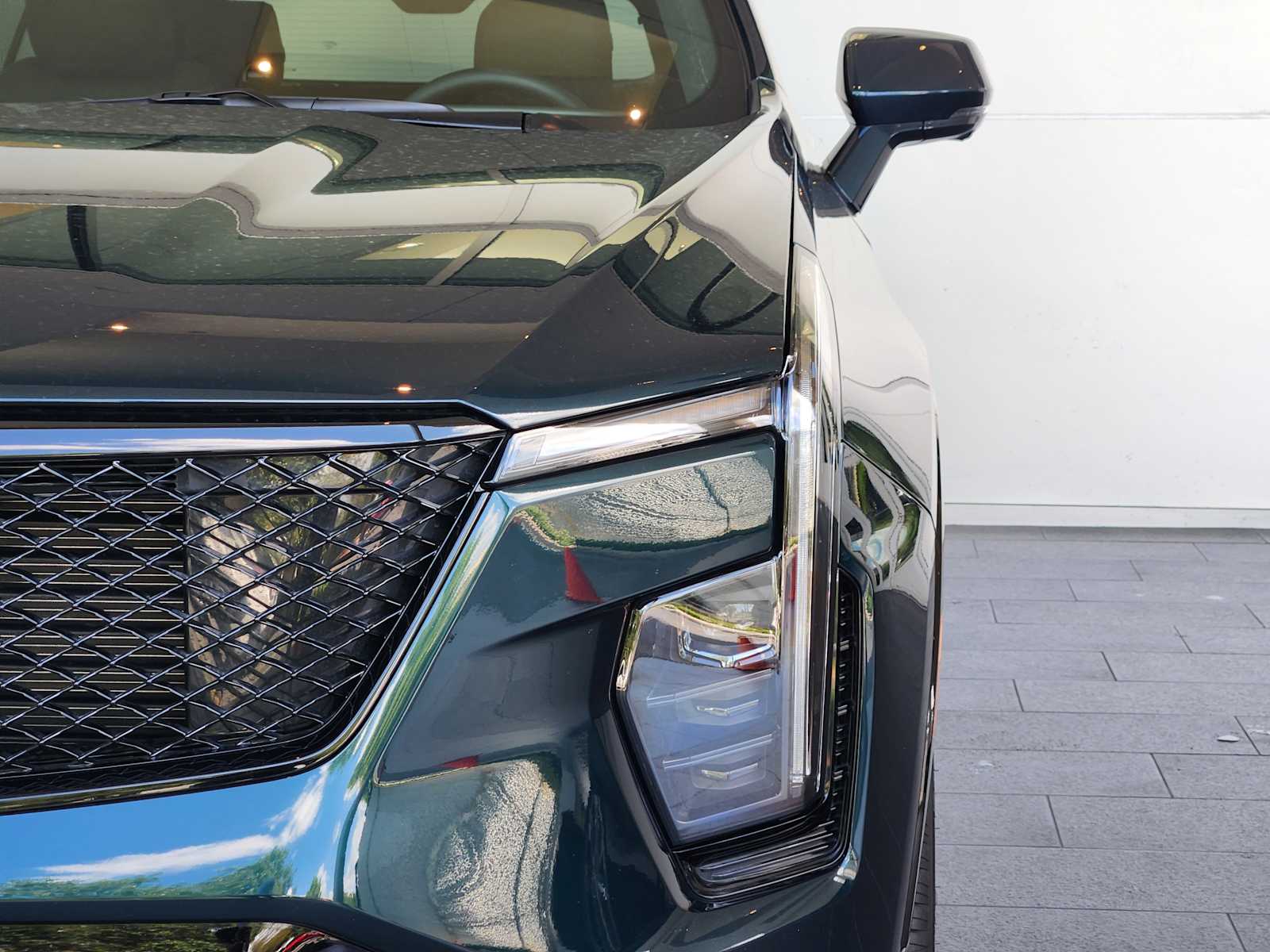 2025 Cadillac XT4 Sport photo 6