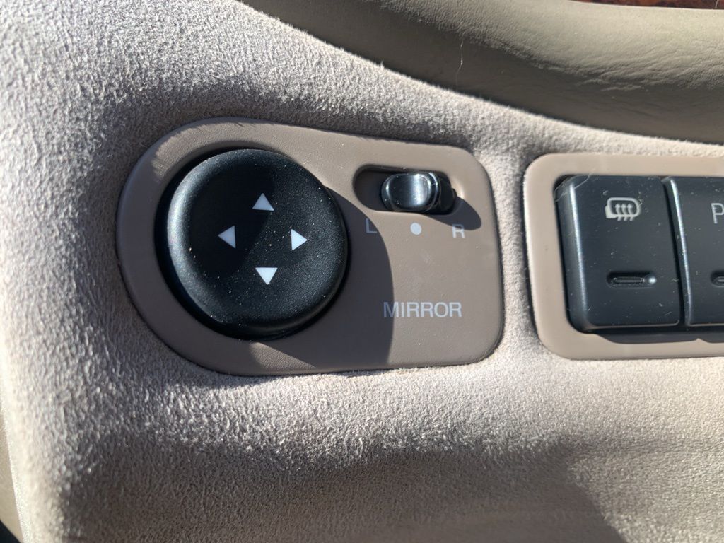 1994 Subaru SVX photo 10