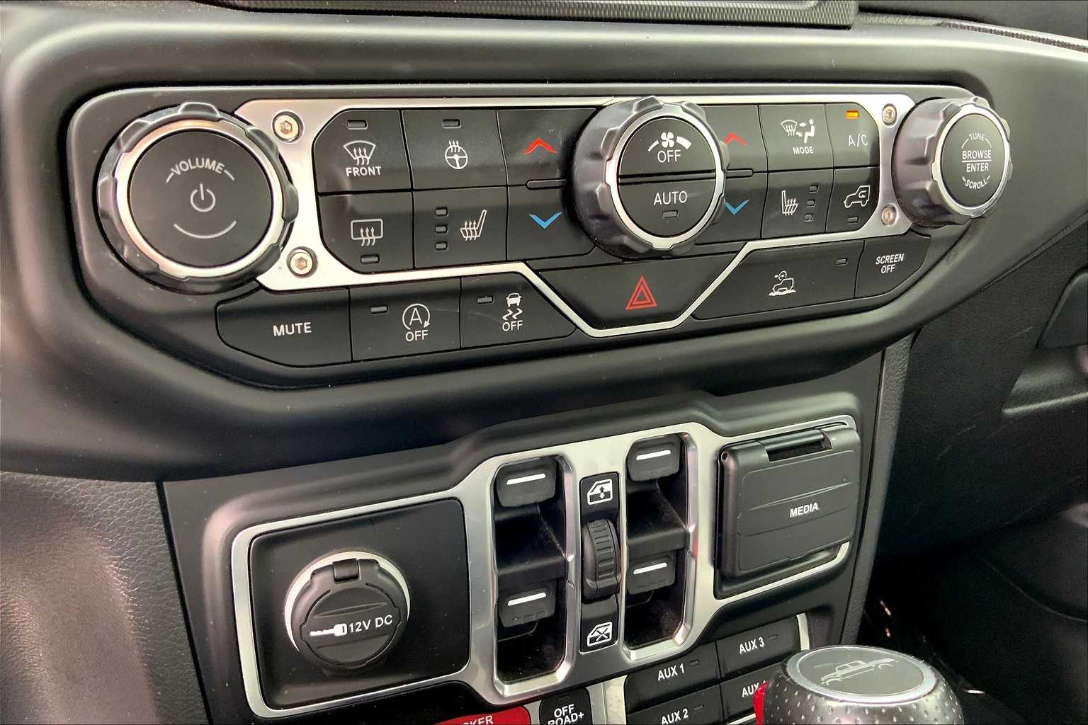 2021 Jeep Gladiator Mojave photo 30