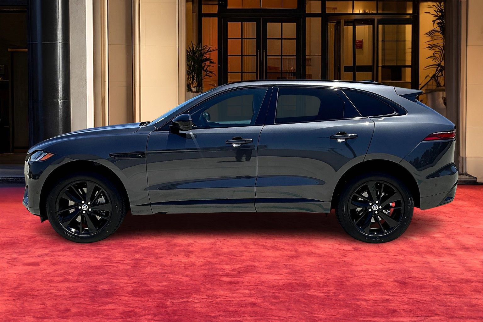 2026 Jaguar F-PACE P250 R-Dynamic S photo 3