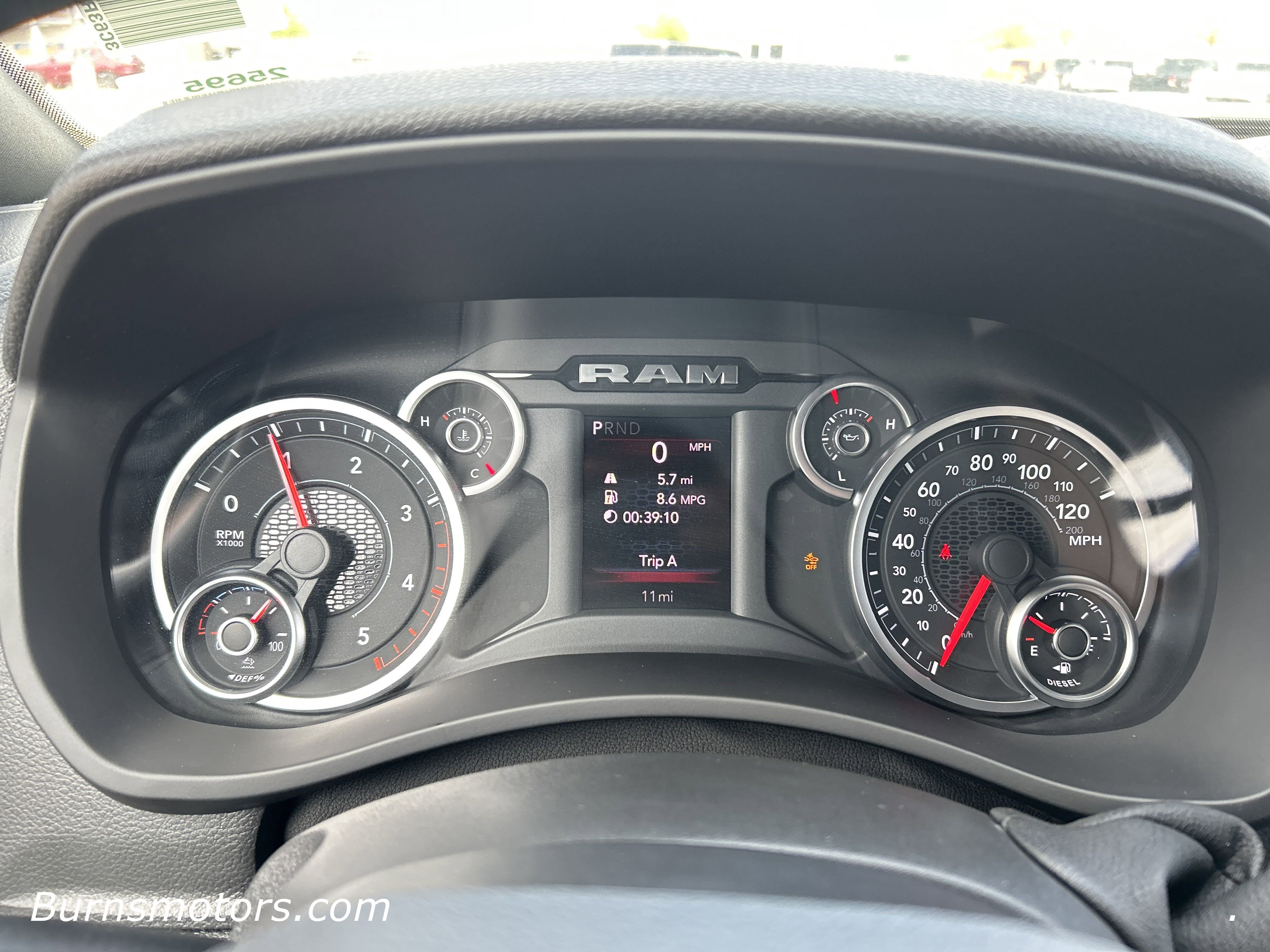 2025 Ram 2500 Tradesman photo 2