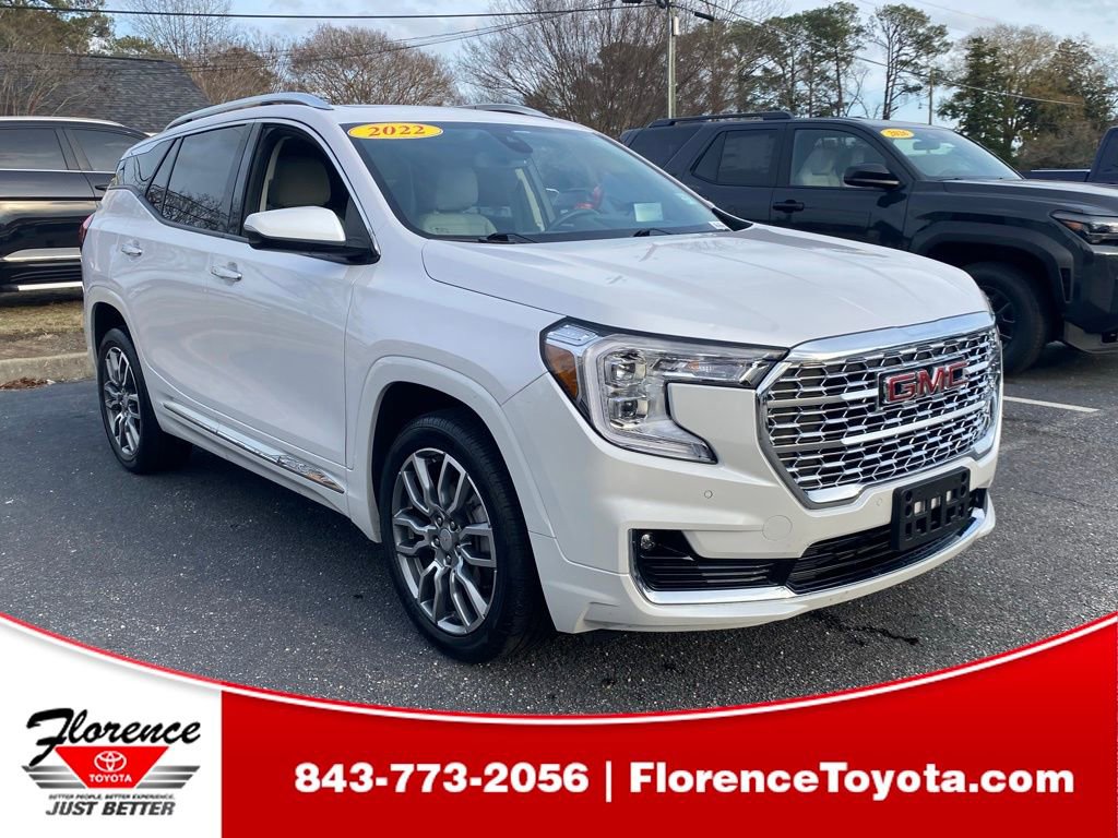 2022 GMC Terrain Denali's photo