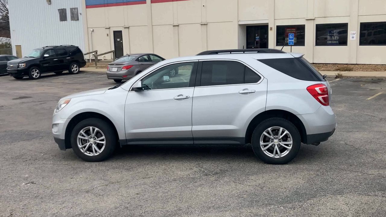 2016 Chevrolet Equinox LT photo 3