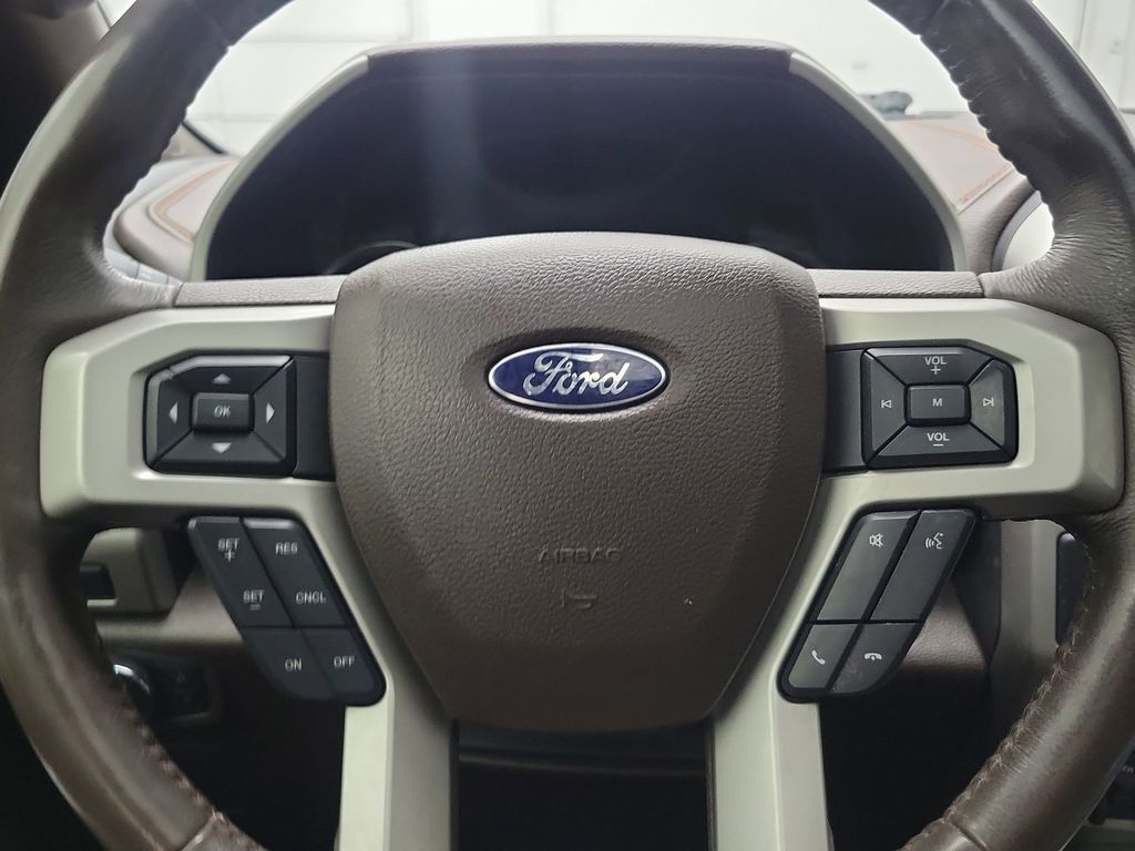 2016 Ford F-150 King Ranch photo 18