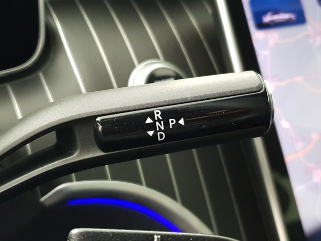 2025 Mercedes Benz C 300 photo 32