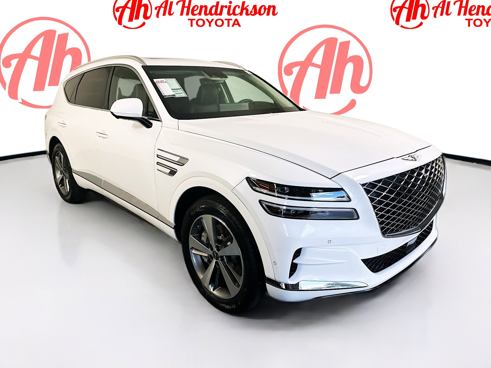 2024 GENESIS GV80's photo