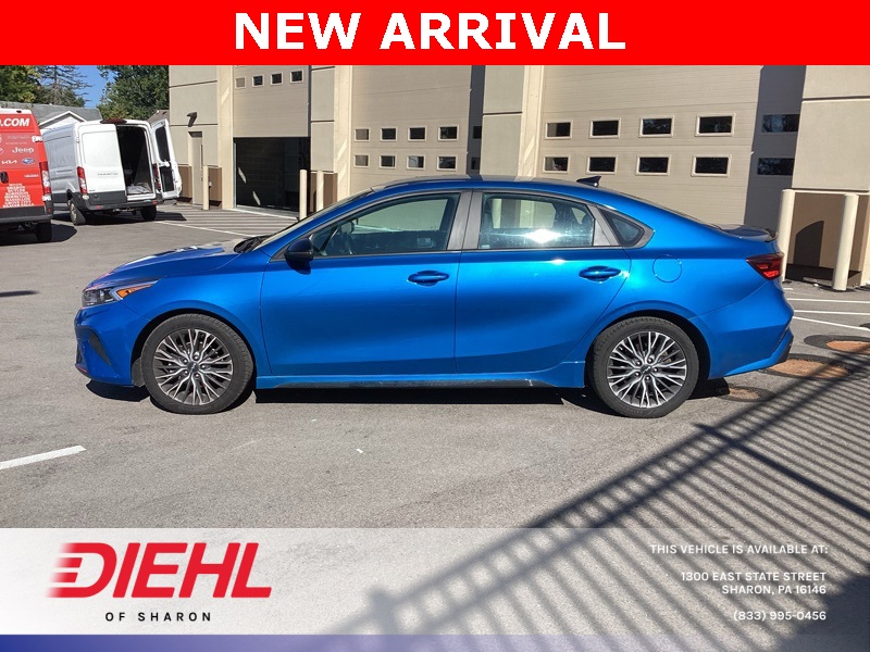 2022 Kia Forte GT-Line photo 4