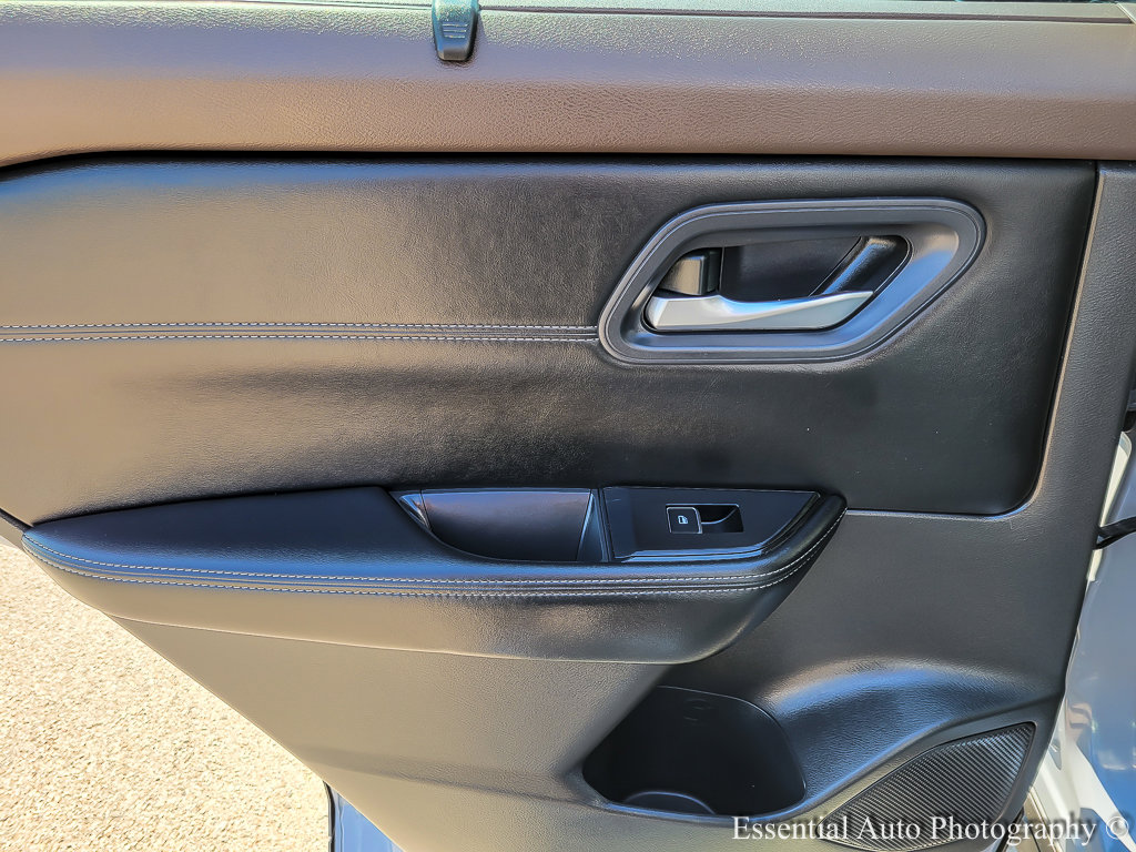 2023 NISSAN ROGUE - Image 19