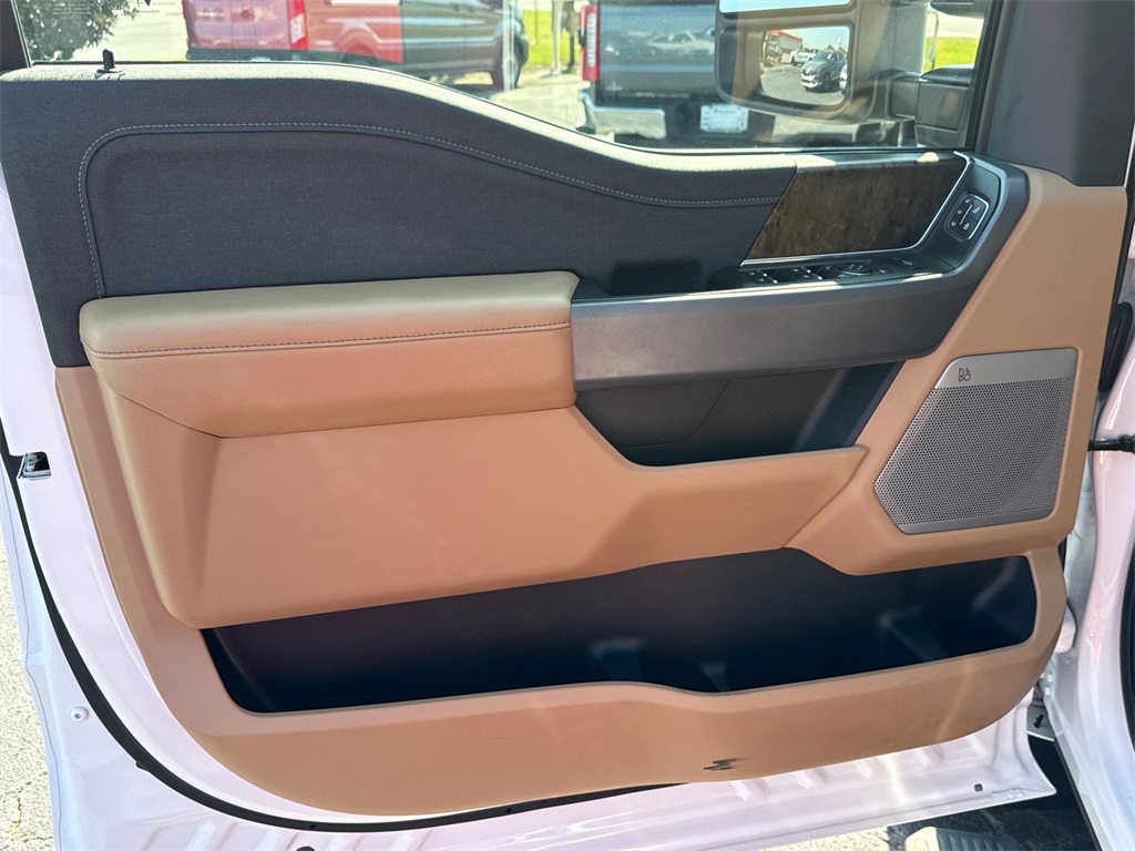 2024 Ford F-250 Lariat photo 9