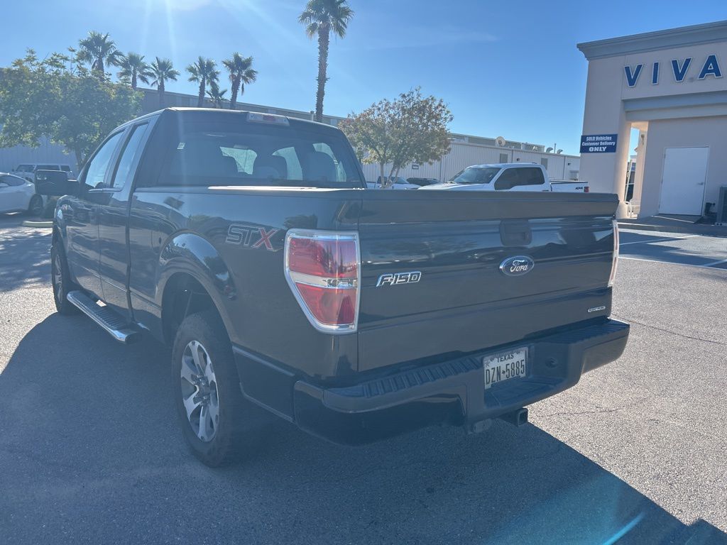 2014 Ford F-150 STX photo 14