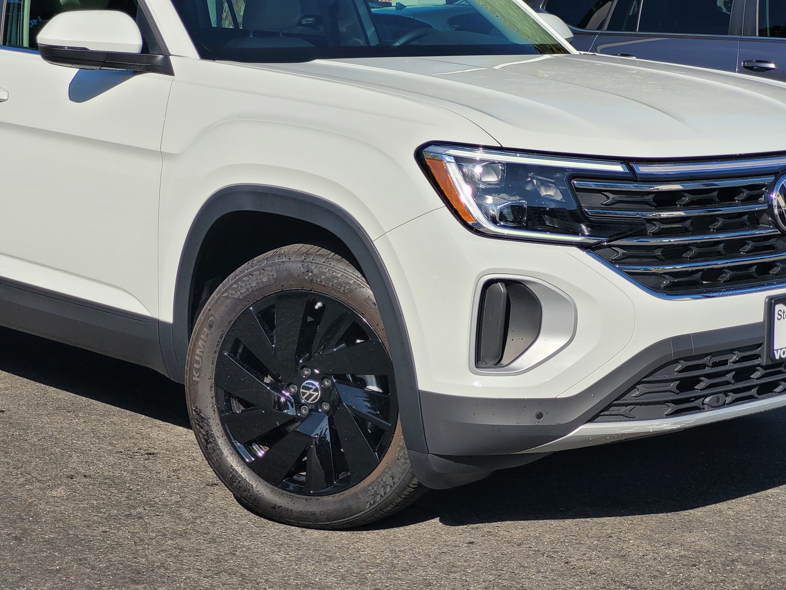 2024 Volkswagen Atlas SE Technology photo 3