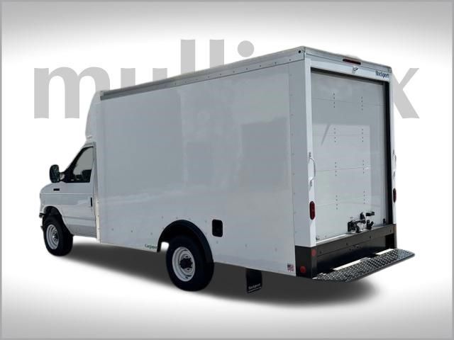 2025 Ford E-350 Base photo 3
