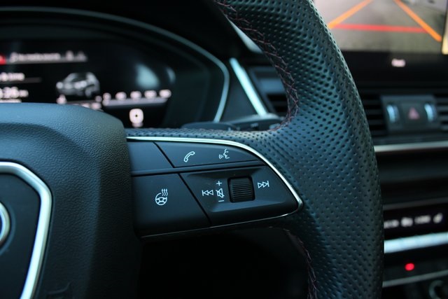 2022 Audi SQ5 Premium Plus photo 12