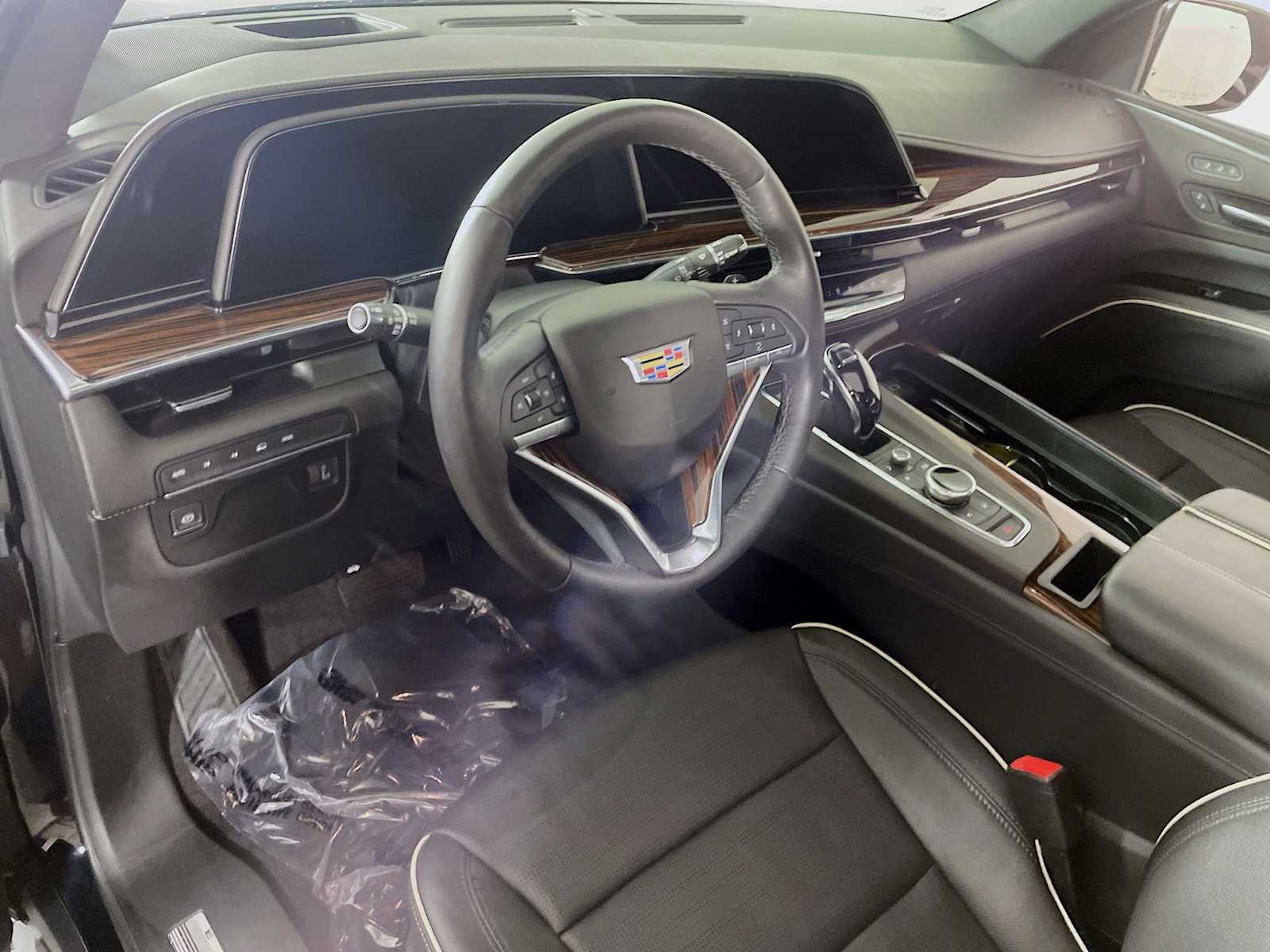 2022 Cadillac Escalade Premium Luxury photo 7