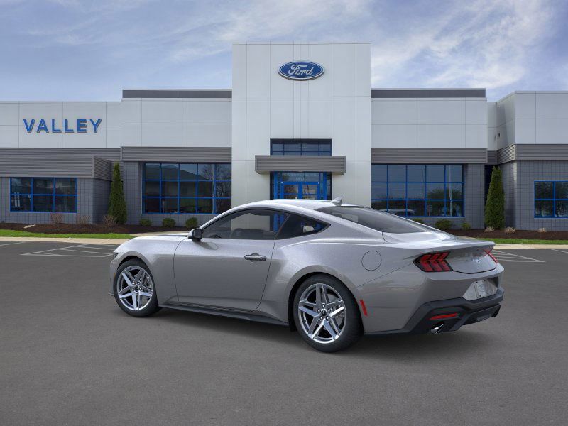 2025 Ford Mustang EcoBoost photo 5